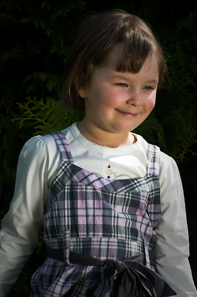 Rianna 16 600px.jpg - Rianna